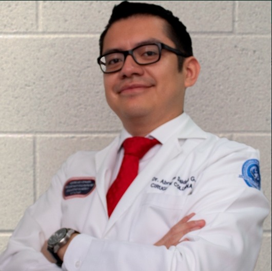 Dr. Bryan Ramírez