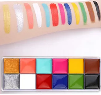 &iquest;Qu&eacute; productos debes tener para maquillaje de fantas&iacute;a?